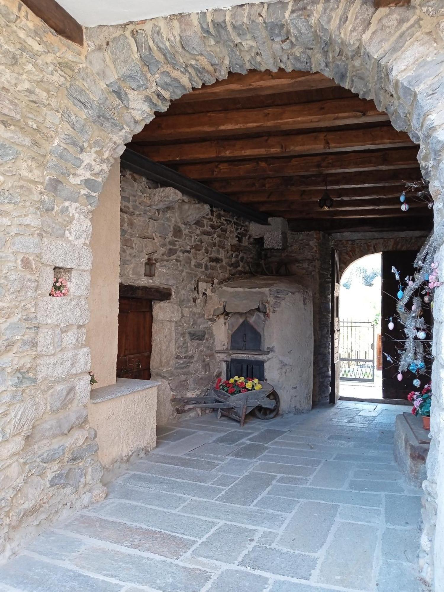 Casa Elisa Affittacamere Armeno Exterior photo