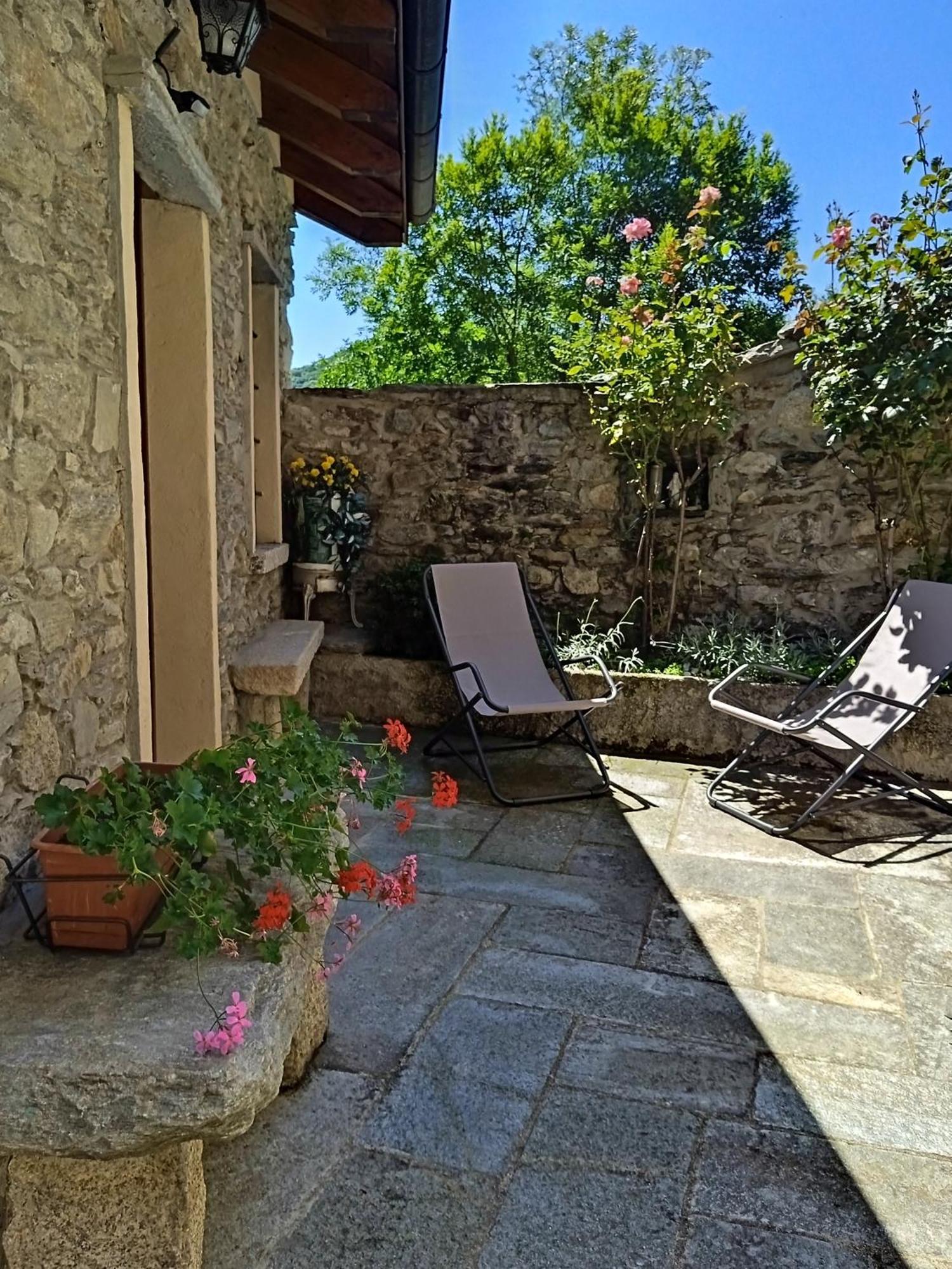 Casa Elisa Affittacamere Armeno Exterior photo
